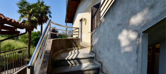 10 rooms Apartment in Capiago Intimiano, Italy No. 379821 50