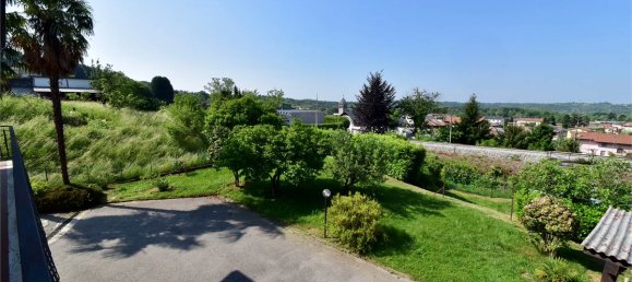 10 rooms Apartment in Capiago Intimiano, Italy No. 379821 21