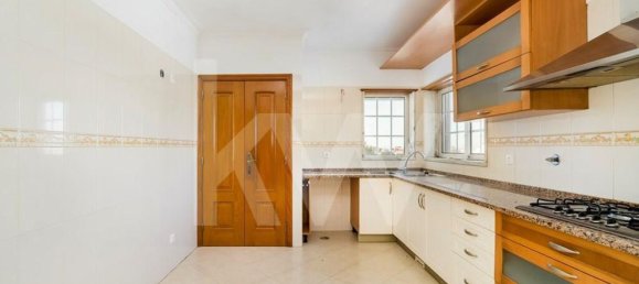 5 bedrooms House in Colares, Portugal No. 172921 8