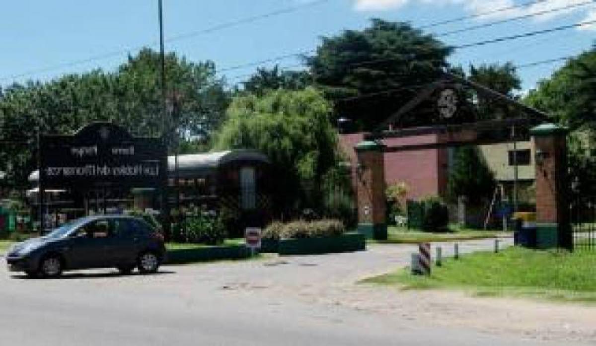  Land in Pilar, Argentina No. 115247