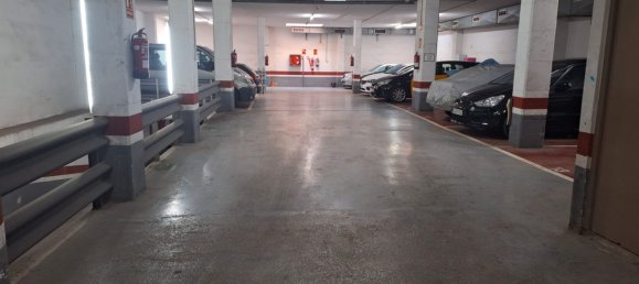 Гараж 10м² в Старый город, Испания № 156983 11