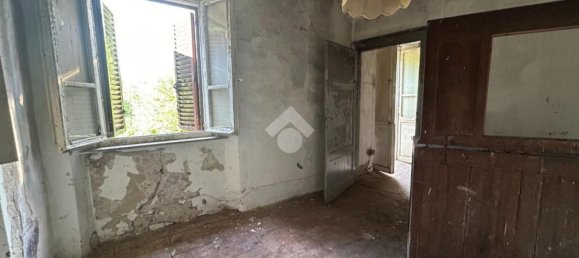 4 rooms House in Villa Basilica, Italy No. 202313 30