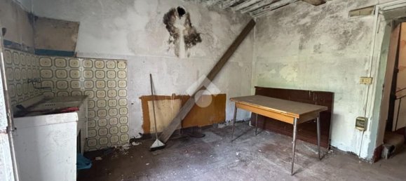 4 rooms House in Villa Basilica, Italy No. 202313 21