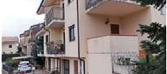 Apartamento de 9 habitaciónes en Castrolibero, Italy No. 185404 5