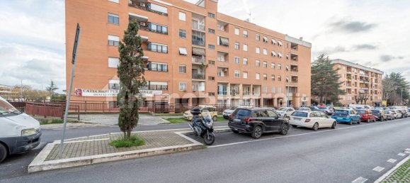 3 chambres Appartement à Rome, Italy No. 20699 2