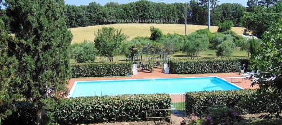 7 rooms House in Montaione, Italy No. 31070 6