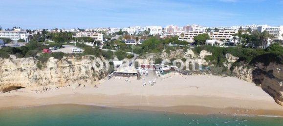 4 bedrooms House in Porches, Portugal No. 97748 25