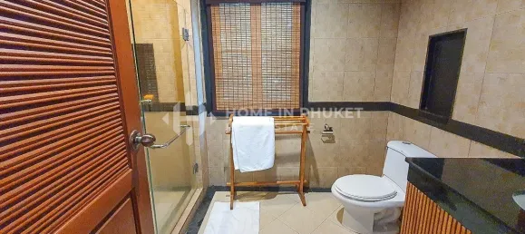 4 bedrooms House for sale in Nai Harn Beach, Phuket, Southern Thailand, Thailand № 60617 25