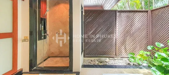 4 bedrooms House for sale in Nai Harn Beach, Phuket, Southern Thailand, Thailand № 60617 16