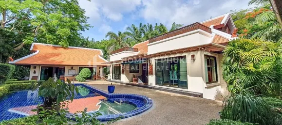 4 bedrooms House for sale in Nai Harn Beach, Phuket, Southern Thailand, Thailand № 60617 2