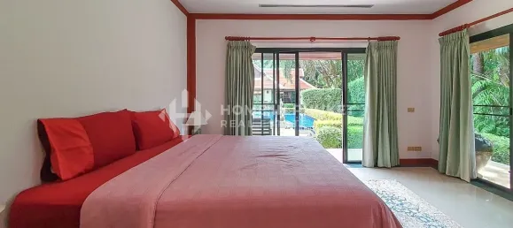 4 bedrooms House for sale in Nai Harn Beach, Phuket, Southern Thailand, Thailand № 60617 18