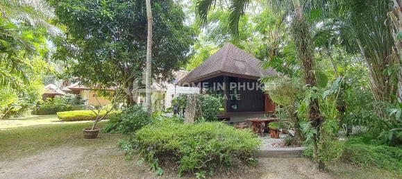 4 bedrooms House for sale in Nai Harn Beach, Phuket, Southern Thailand, Thailand № 60617 27