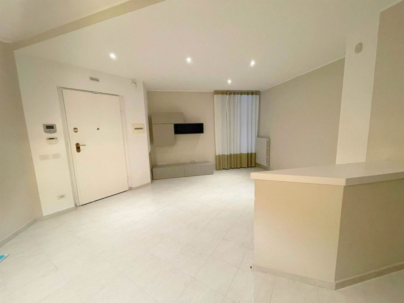 3-salle Appartement à Polverigi, Italy No. 223729