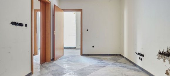 149m² Commercial property in Elda, Spain No. 91927 10