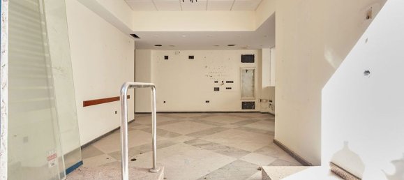 149m² Commercial property in Elda, Spain No. 91927 7