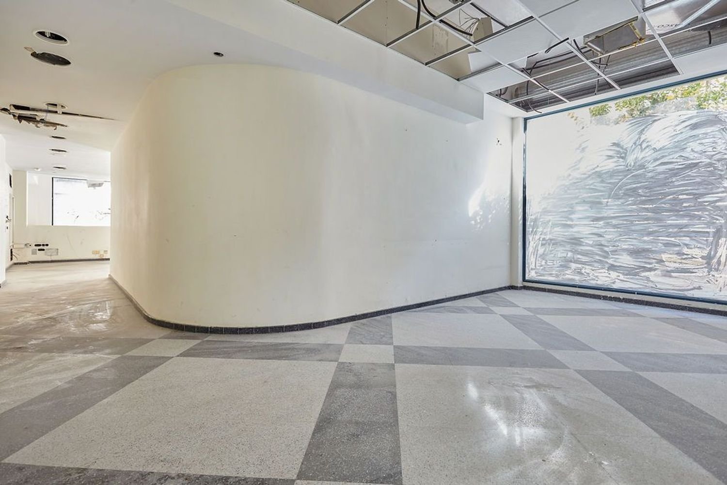 149m² Commercial property in Elda, Spain No. 91927