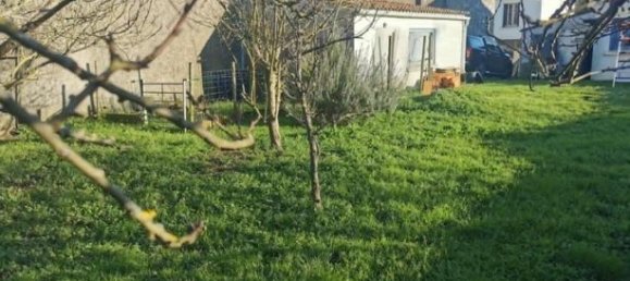 Casa de 2 dormitorios en Saint-Michel-en-l'Herm, France No. 314259 10