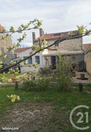 Casa de 2 dormitorios en Saint-Michel-en-l'Herm, France No. 314259