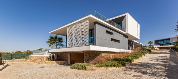4 bedrooms Villa in Albufeira, Portugal No. 99332 2