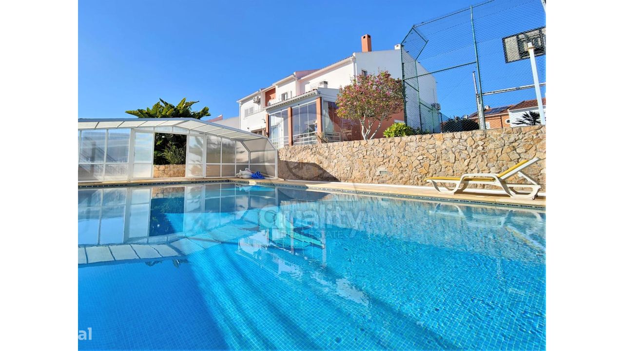 5 غرف نوم منزل في Barreiro, Portugal رقم 92222