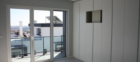 Дом с 5 спальнями в Одивелаш, Португалия № 32099 16