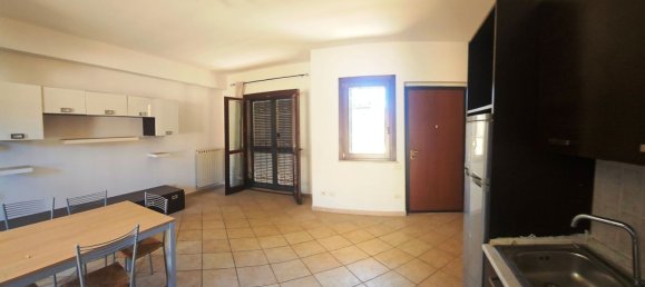 3 rooms House in Rome, Italy No. 304309 2