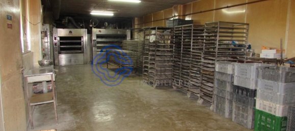 Gewerbliche Immobilie in Canelas, Portugal 400m², Nr. 47818 11