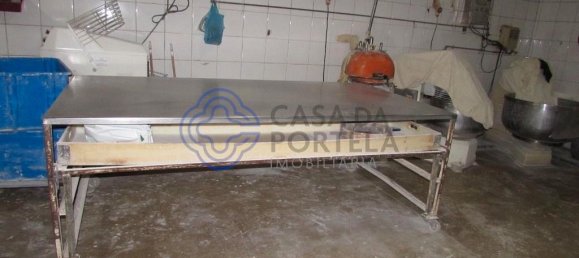 Gewerbliche Immobilie in Canelas, Portugal 400m², Nr. 47818 18