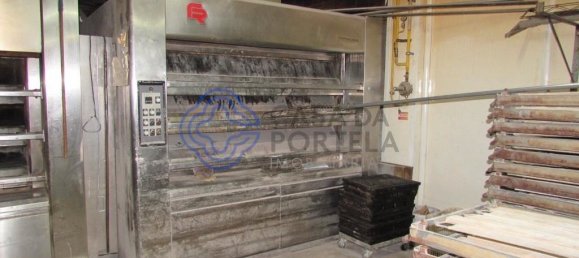 Gewerbliche Immobilie in Canelas, Portugal 400m², Nr. 47818 14