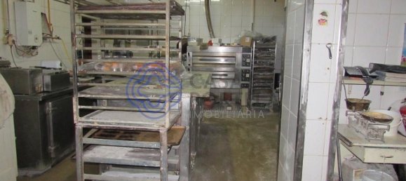 Gewerbliche Immobilie in Canelas, Portugal 400m², Nr. 47818 19