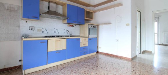 1 bedroom Apartment in Turin, Italy No. 338547 10