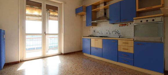 1 bedroom Apartment in Turin, Italy No. 338547 8
