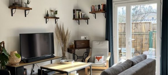 2 bedrooms House in Le Pian-Medoc, France No. 340909 3