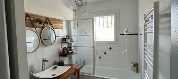 2 bedrooms House in Le Pian-Medoc, France No. 340909 4