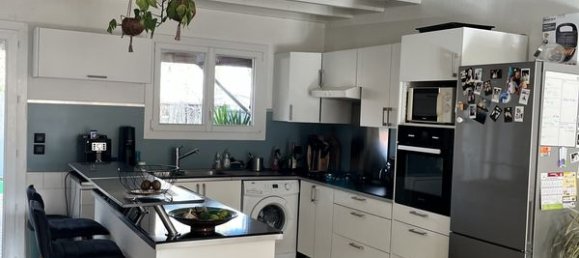 2 bedrooms House in Le Pian-Medoc, France No. 340909 2