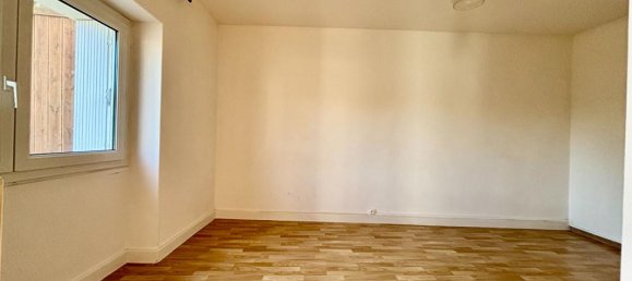 Casa de 3 dormitorios en Maine-et-Loire, France No. 284076 5