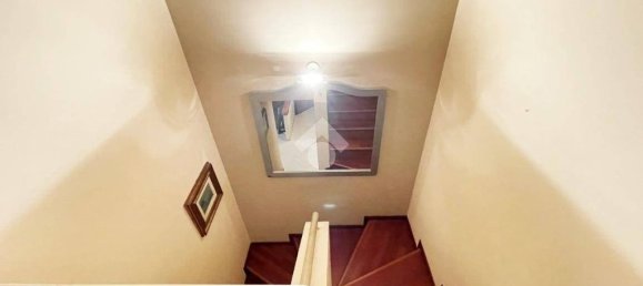 Villa de 4 dormitorios en Peschiera Borromeo, Italy No. 59345 59