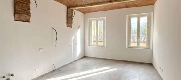 3 rooms Apartment in Carpi, Italy No. 28579 2