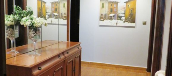 3 bedrooms Apartment in Gijon, Spain No. 191163 4