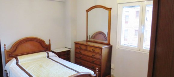 3 bedrooms Apartment in Gijon, Spain No. 191163 6