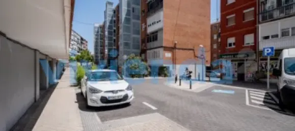 2 bedrooms Apartment in Madrid, Spain No. 185537 7