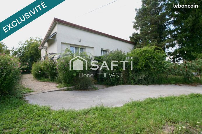 4 bedrooms House in Le Deschaux, France No. 305342