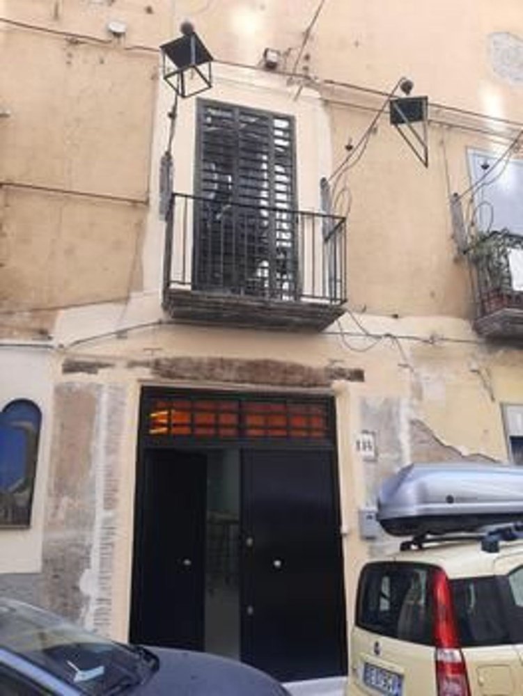 85m² Commercial property in Naples, Italy No. 319681