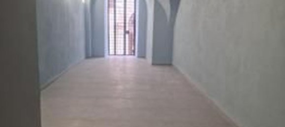 85m² Commercial property in Naples, Italy No. 319681 3