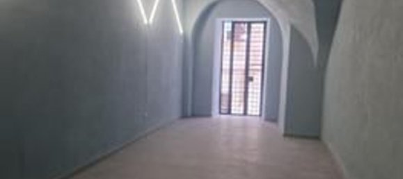 85m² Commercial property in Naples, Italy No. 319681 10