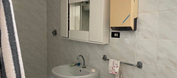 Коммерческая недвижимость 75м² в Катандзаро, Италия № 96995 6