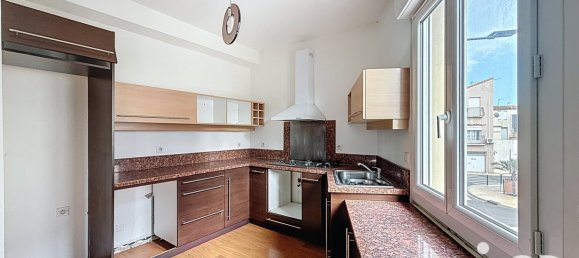 3 bedrooms Townhouse in Saint-Laurent-de-la-Salanque, France No. 355632 3