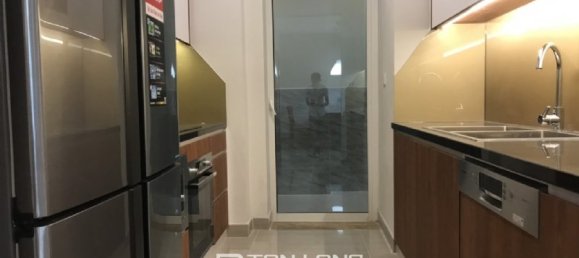 3 bedrooms Apartment in Tay Ho, Vietnam No. 1013 3