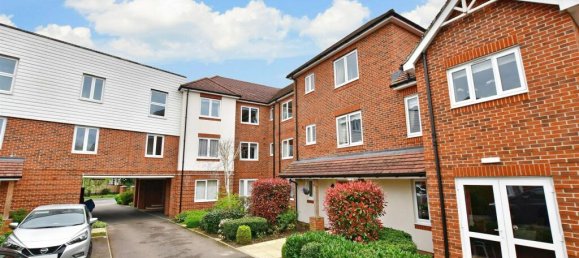 2 bedrooms Apartment in Essex, United Kingdom No. 3978 7