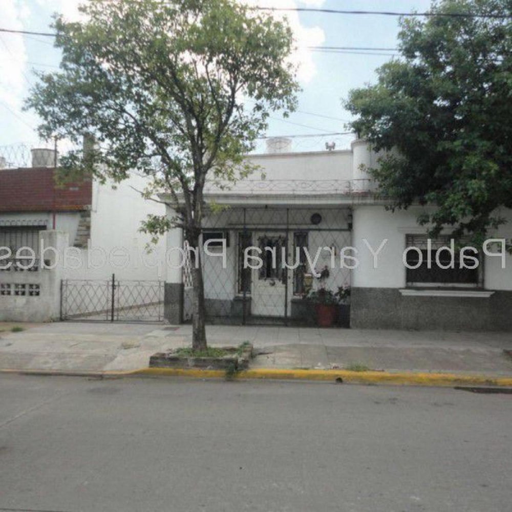 Studio in Tres de Febrero, Argentina No. 16562